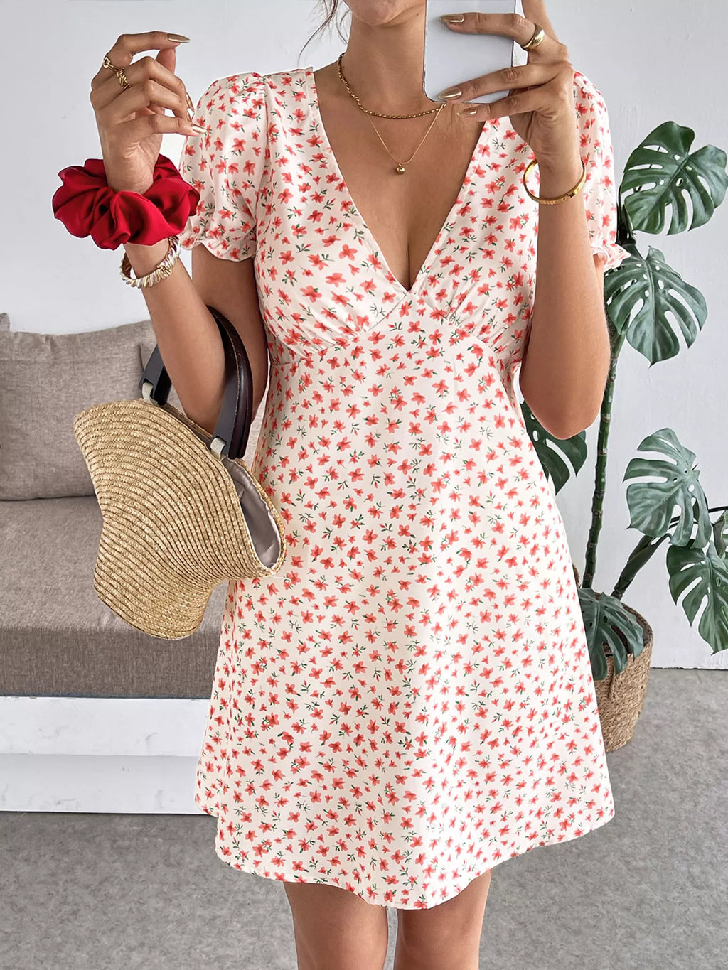 Floral Print V-Neck Puff Sleeve Mini Dress