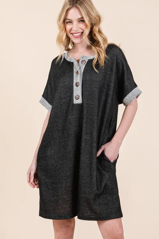 Casual Contrast Trim Henley Dress