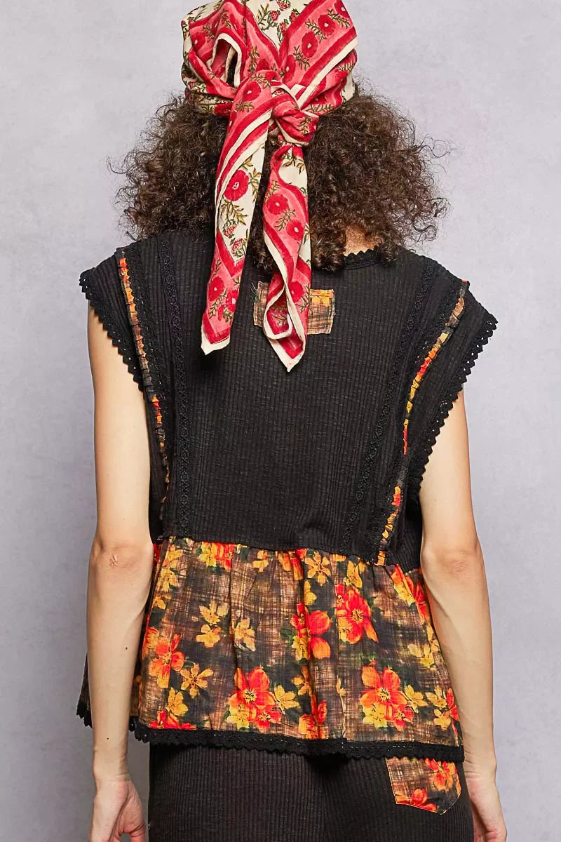 POL Lace Detail Floral Cropped Ruffled Top