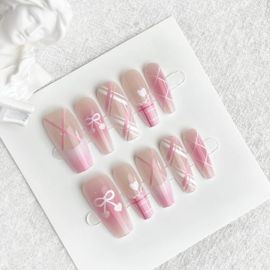 Dopamine Sweet Cool Butterfly Dark French Fake Nail Tip