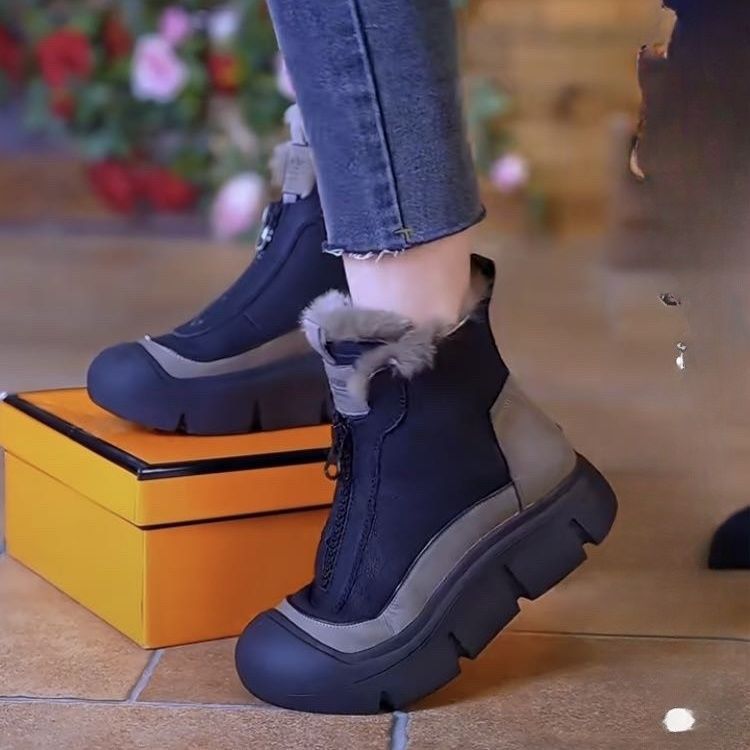 Women’s Lightweight Soft-Sole Short Boots