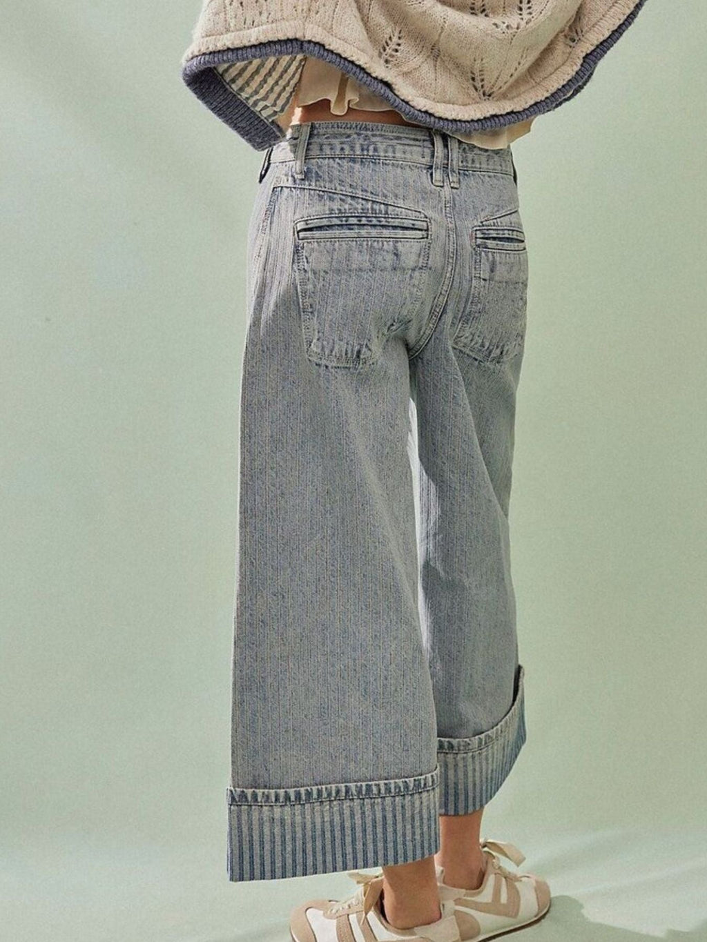 Wide-Leg Cropped Jeans