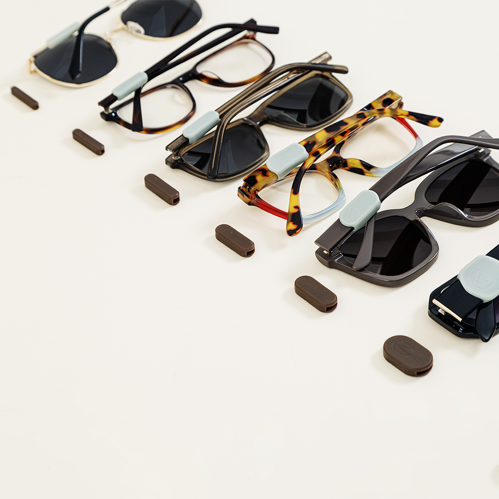 Altaché Eyewear Clip (Fits most glasses/Comes with everything you need!)