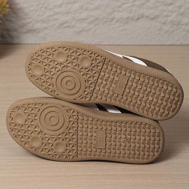 Vintage Low Top Platform Sneakers Women 2026 Spring Faux Suede Flat Heels Casual Shoes Woman Plus Size 43 Cheap Tennis Shoes