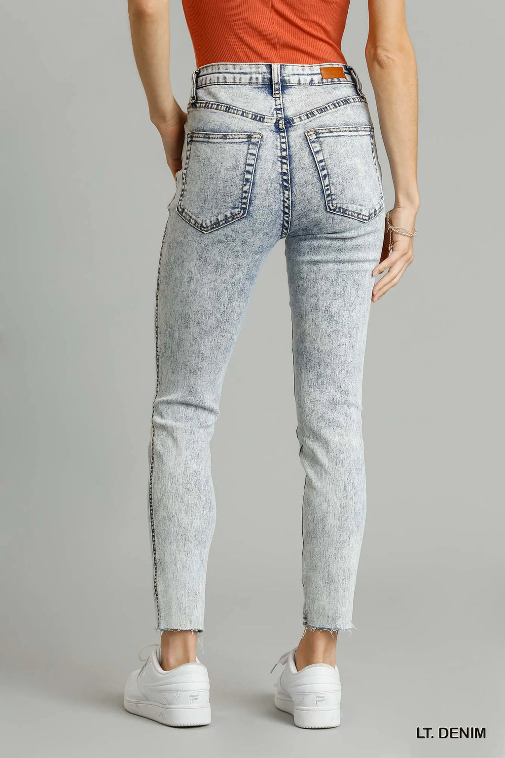 Umgee 5-Pockets Distressed Detail Stretch Denim Skinny Jeans with Unfinished Hem