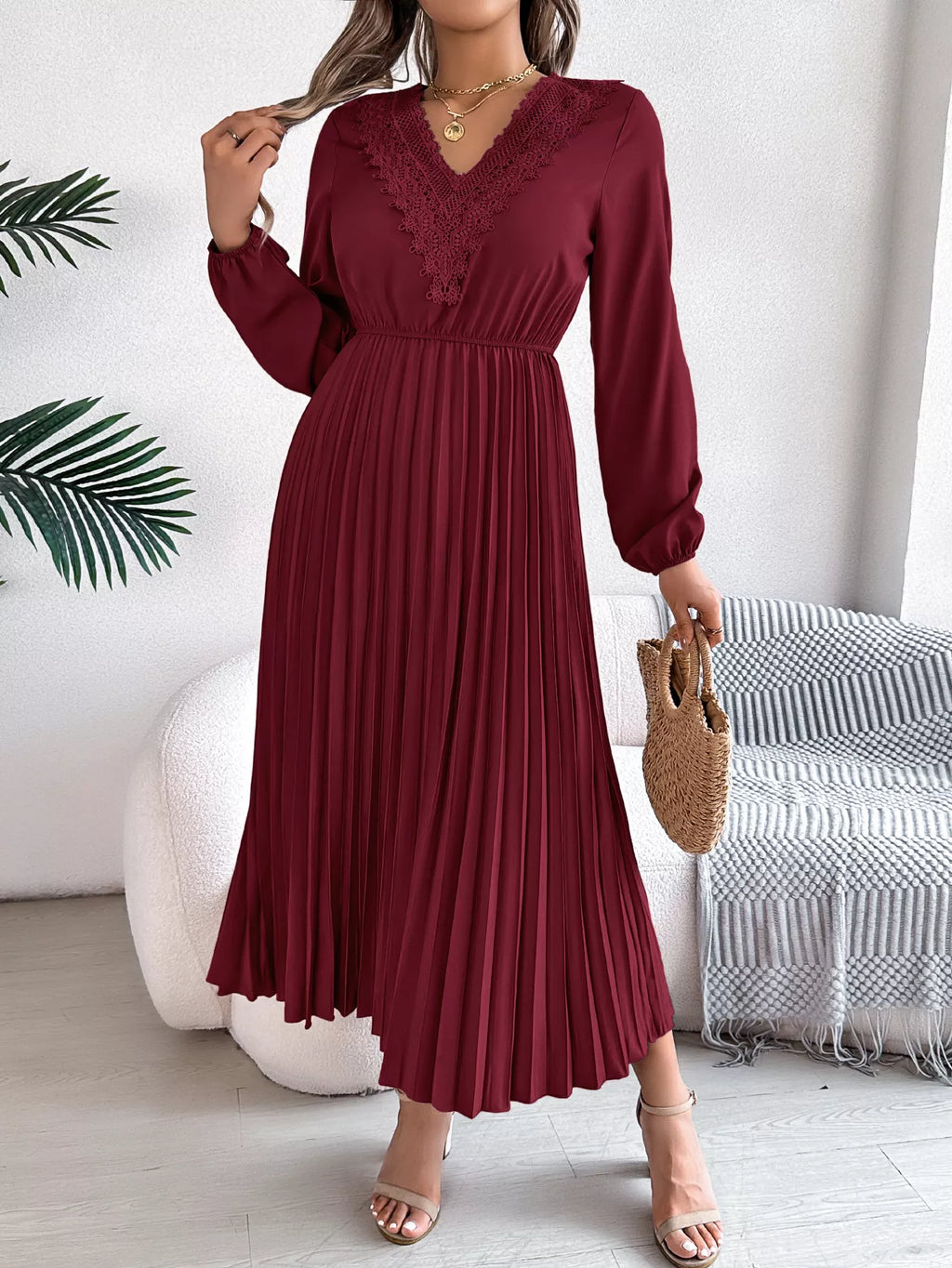 Lace Detail V-Neck Pleated Dress
