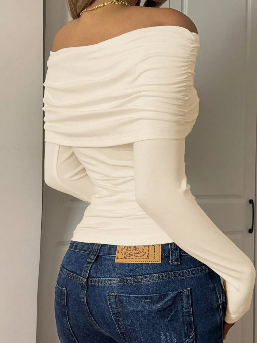 Off-Shoulder Ruched Long Sleeve T-Shirt