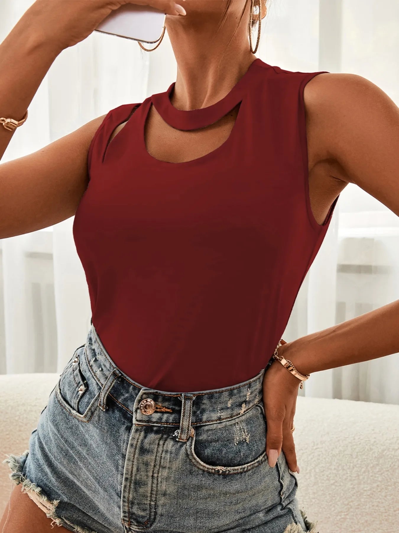 Cutout Sleeveless Tank Top